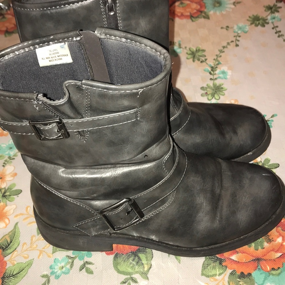 Boots 10 XL final price